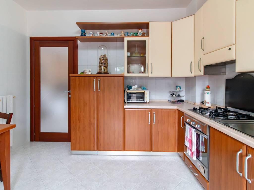 Appartamento a Montecorvino pugliano in Viale Giuseppe Verdi, 33 - Foto 4
