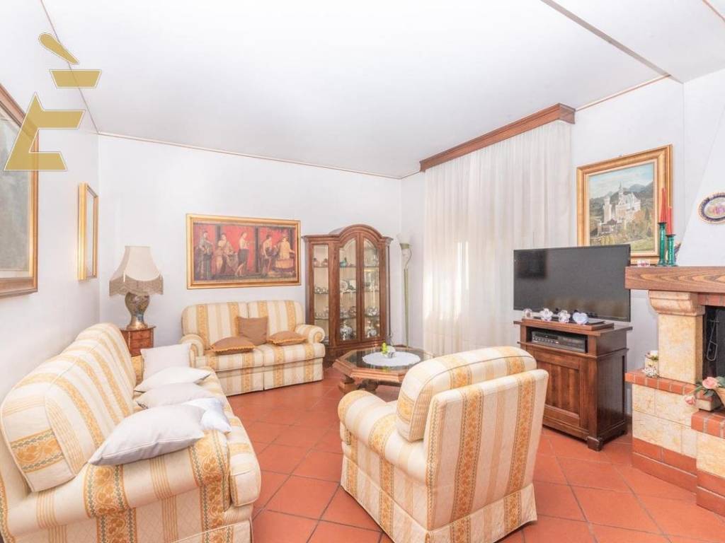 Villa a Valenza in FRATELLI DI DIO, 9 - Foto 2