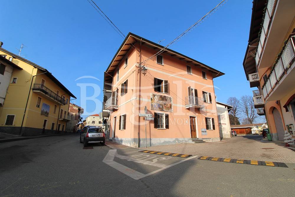 Casa indipendente a Salussola in Via Teologo Macchioli, 1 - Foto 2