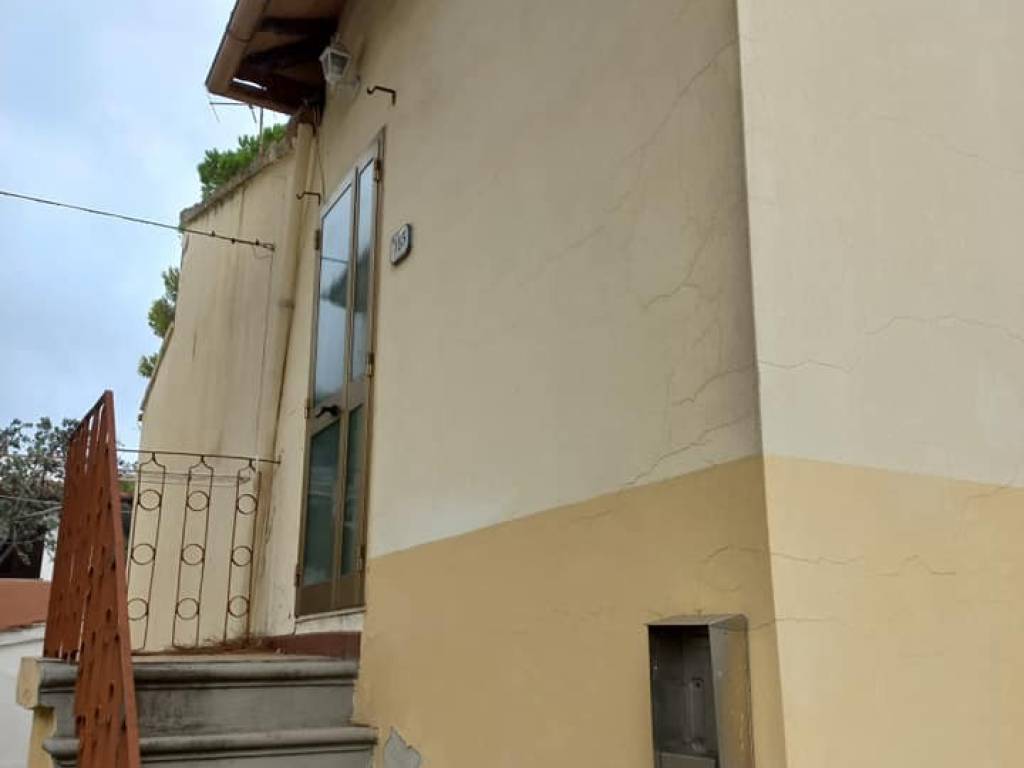 Casa indipendente a Rosignano marittimo in Via Aurelia, 187 - Foto 2