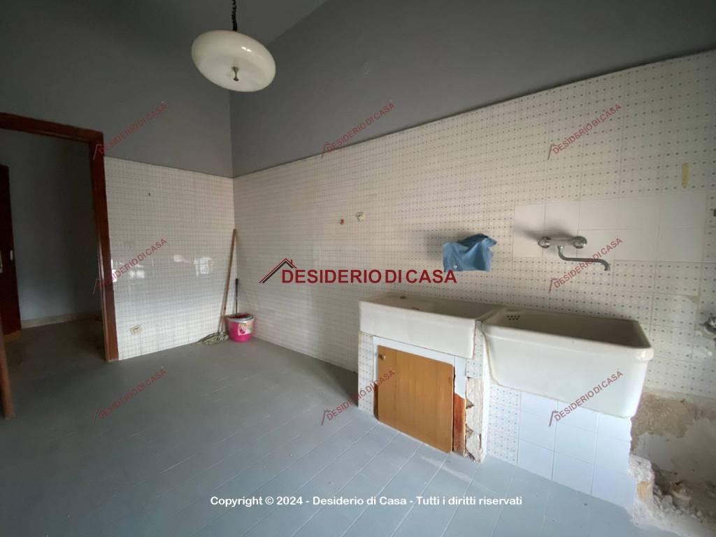 Appartamento a Piana degli albanesi in Via Giacomo Matteotti, 1 - Foto 4