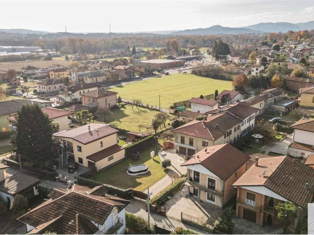 Casa indipendente a Brebbia in Via Puccini, 4 - Foto 5