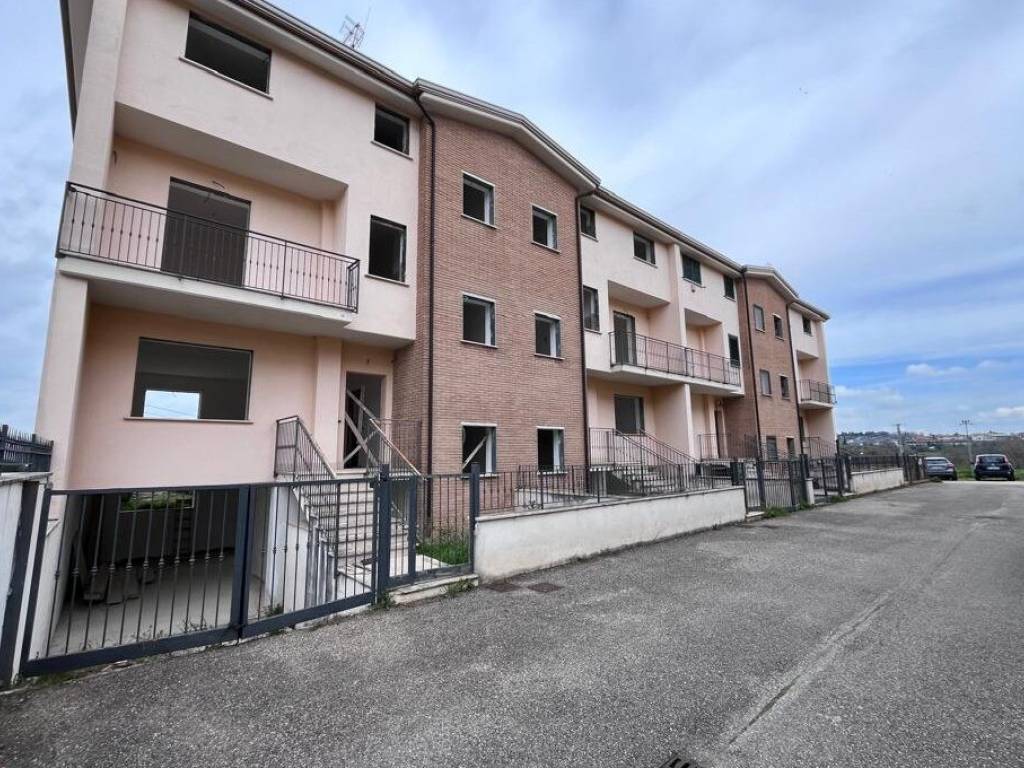 Villetta a schiera a San nicola manfredi in Contrada Santa Maria Ingrisone - Foto 2