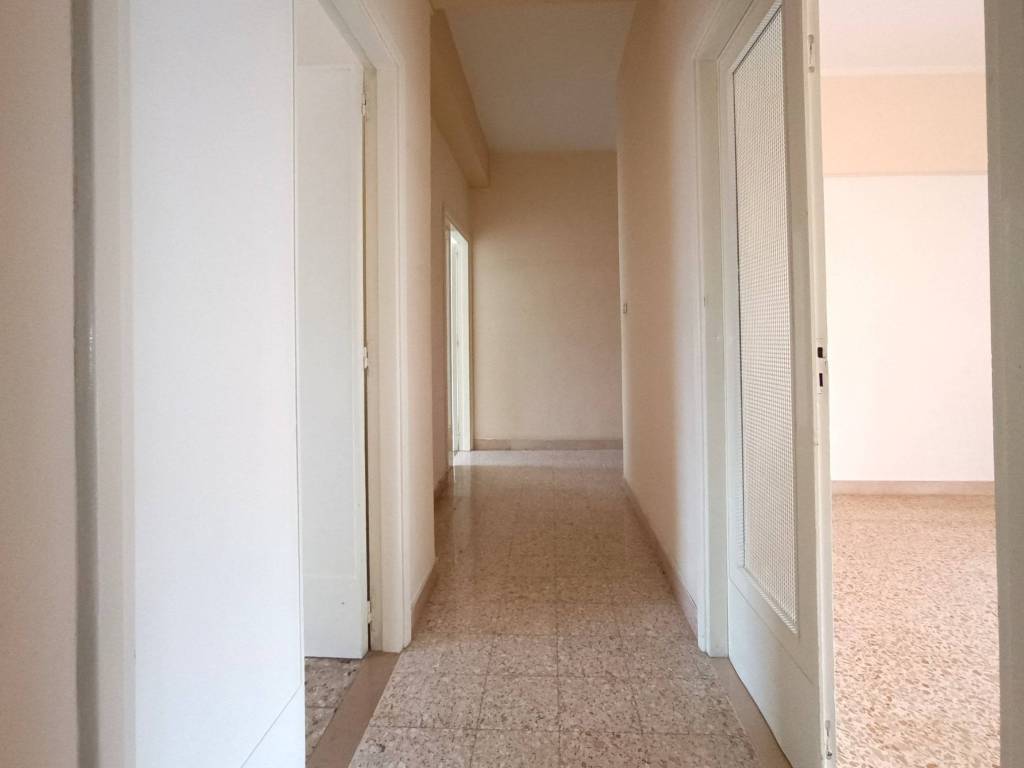 Appartamento a Cosenza in Via Tommaso Arnoni, 5 - Foto 3