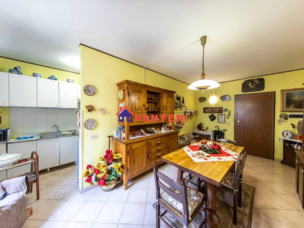 Appartamento a Pescia in Via del Giuggiolo - Foto 3