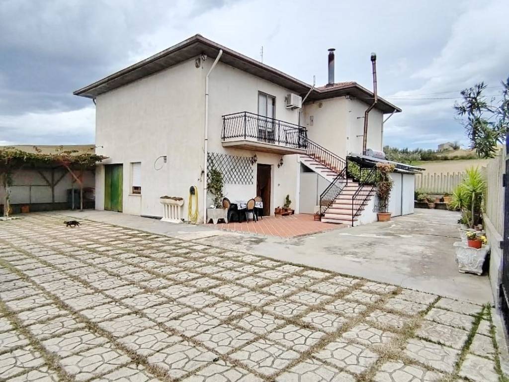 Casa indipendente a Gissi in Contrada Terzi, 25 - Foto 2