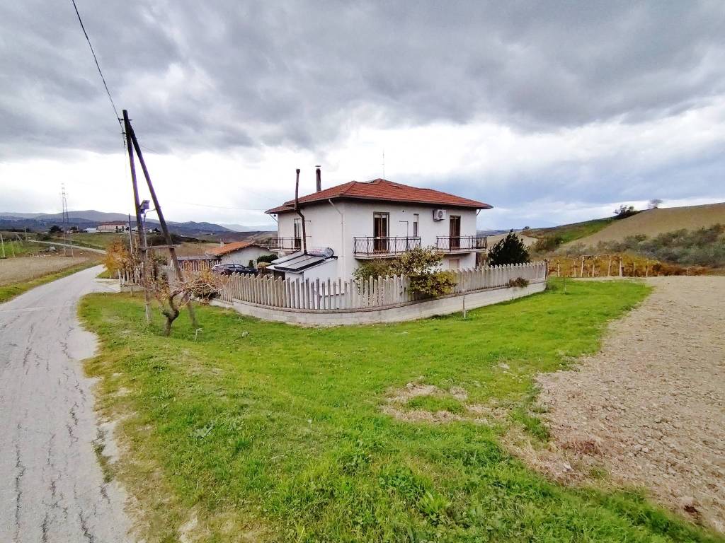 Casa indipendente a Gissi in Contrada Terzi, 25 - Foto 5