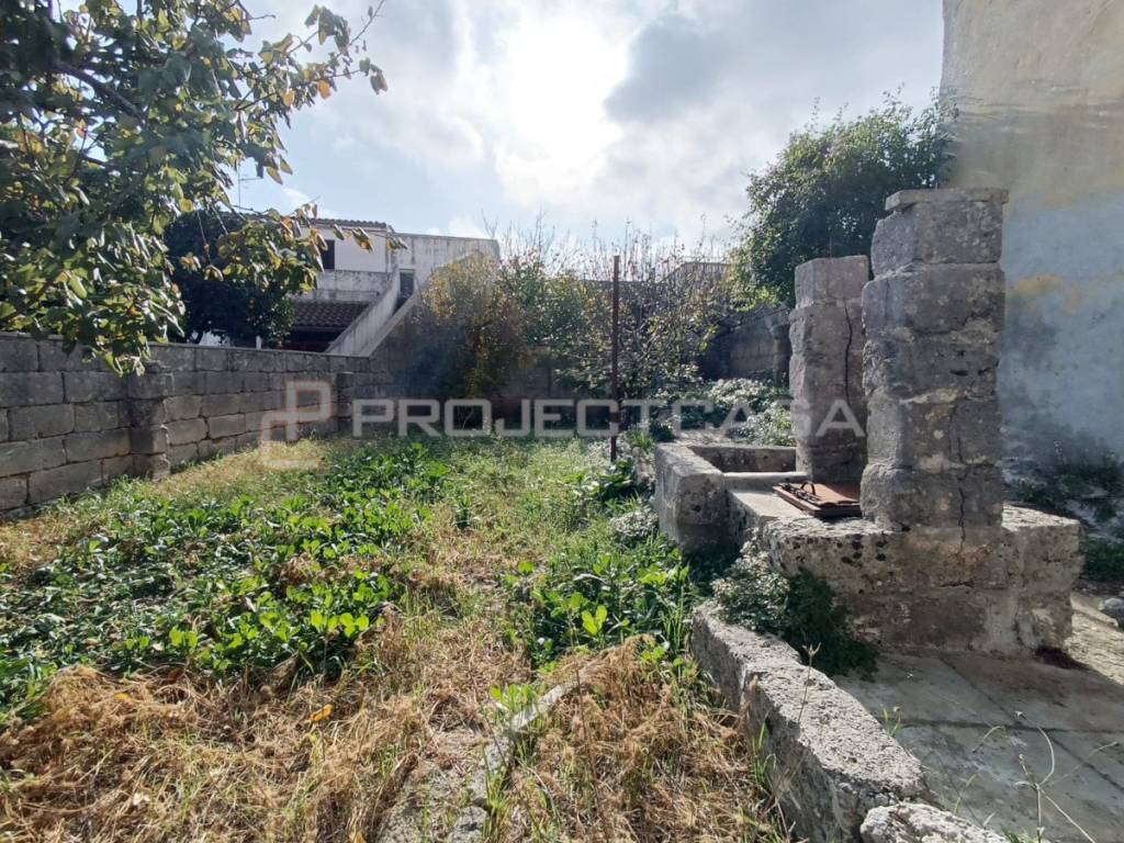 Terreno a Botrugno in Via Tagliamento - Foto 2