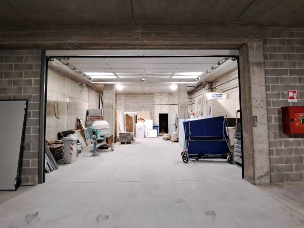 Box / garage a Trento in Via Alcide De Gasperi - Foto 2