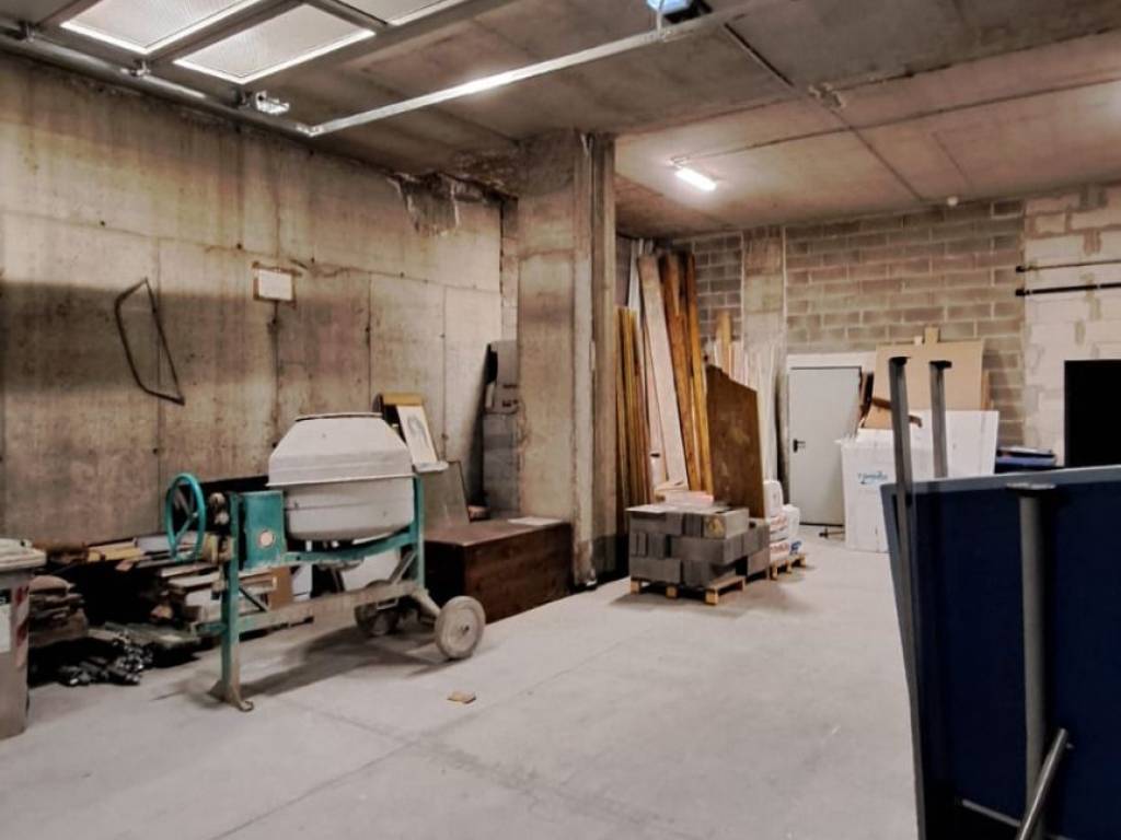 Box / garage a Trento in Via Alcide De Gasperi - Foto 5