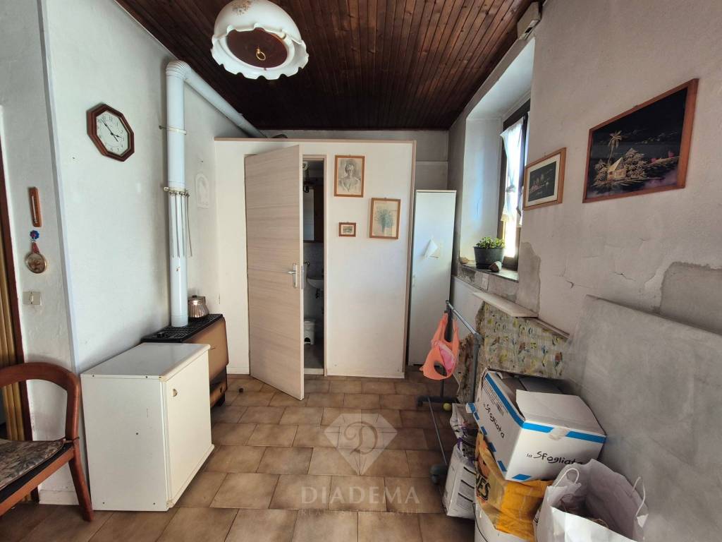 Casa indipendente a Besnate in Via Quinzano, 24 - Foto 3
