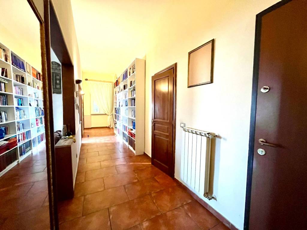 Appartamento a Livorno in Via San Jacopo In Acquaviva - Foto 3