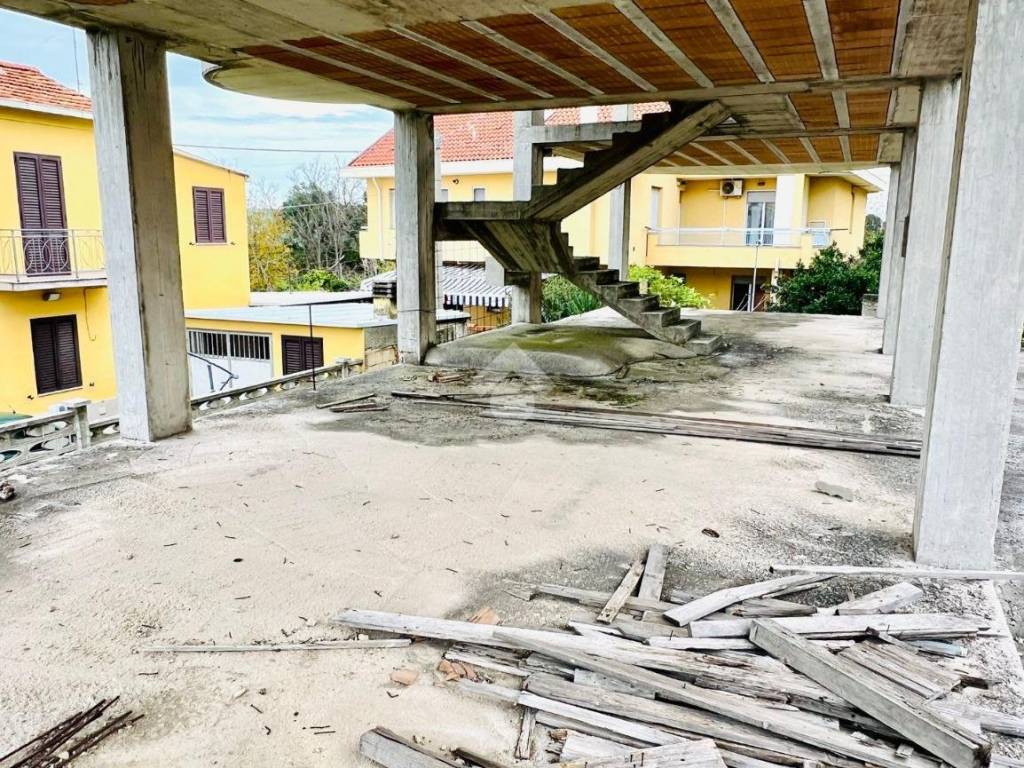 Palazzo / stabile a Vasto in VIA LUIGI CARDONE, 16 - Foto 2