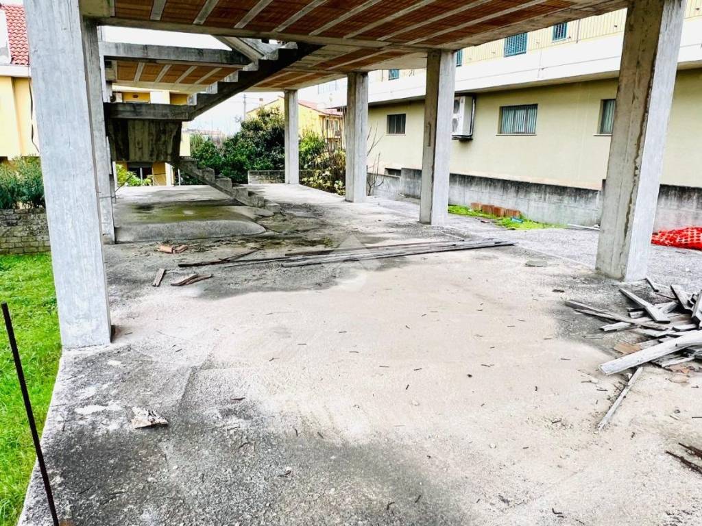 Palazzo / stabile a Vasto in VIA LUIGI CARDONE, 16 - Foto 5