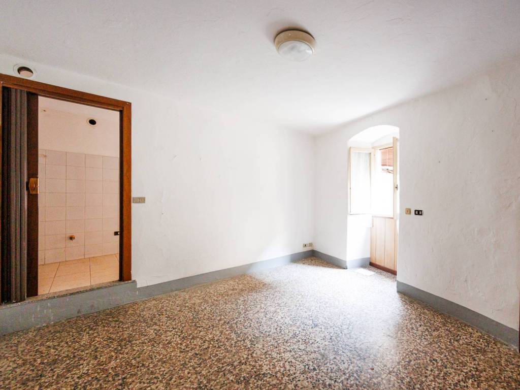 Casa indipendente a Vertova in Via San Lorenzo, 33 - Foto 5