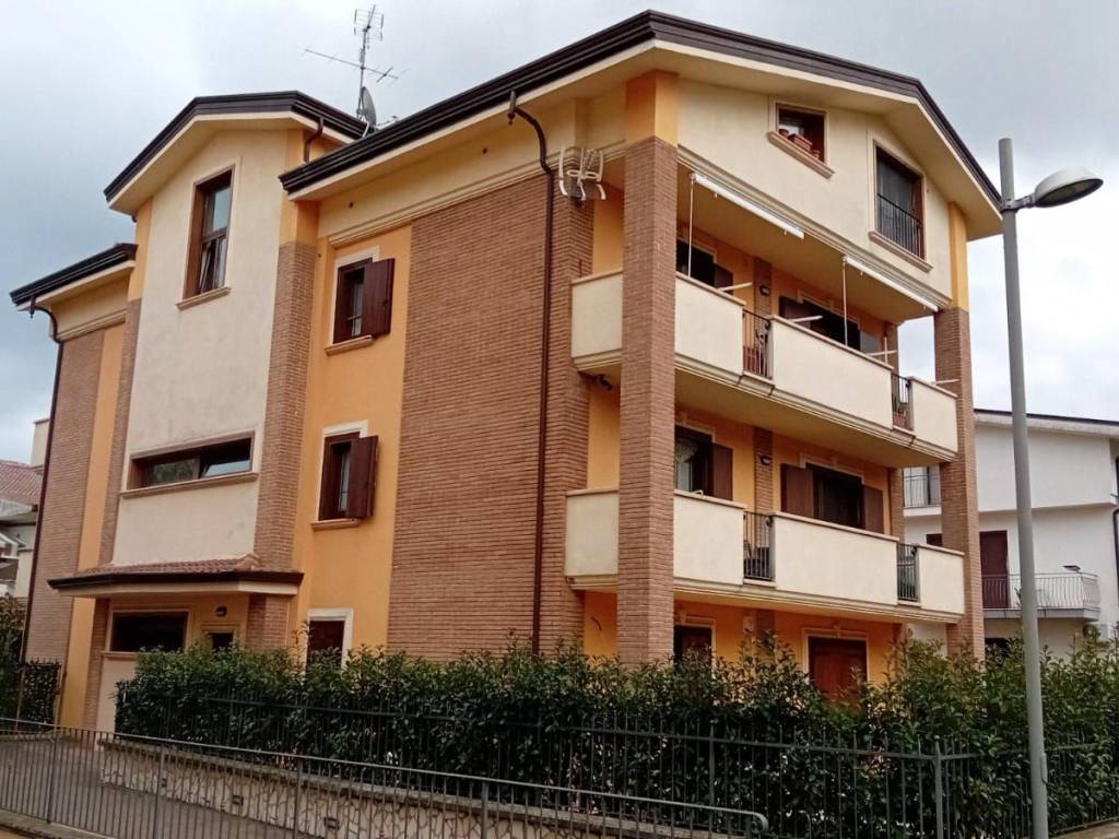 Appartamento a Airola in Via Matilde Serao - Foto 4