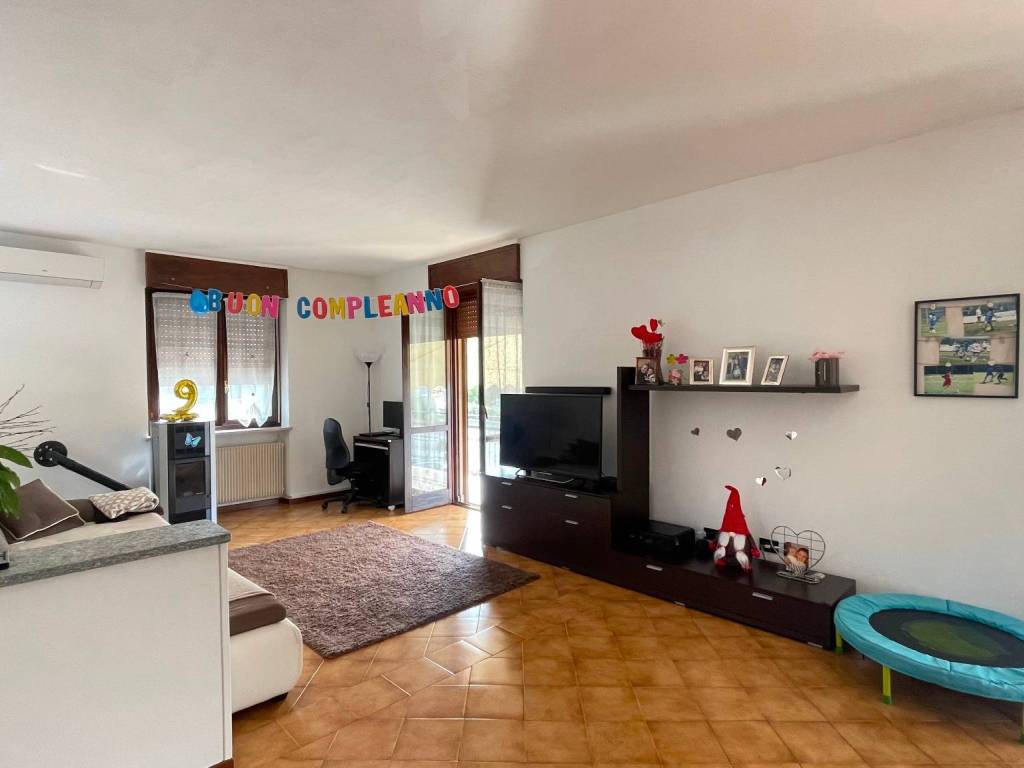Appartamento a Quaregna cerreto in Via Martiri della Libertà, 9 - Foto 5