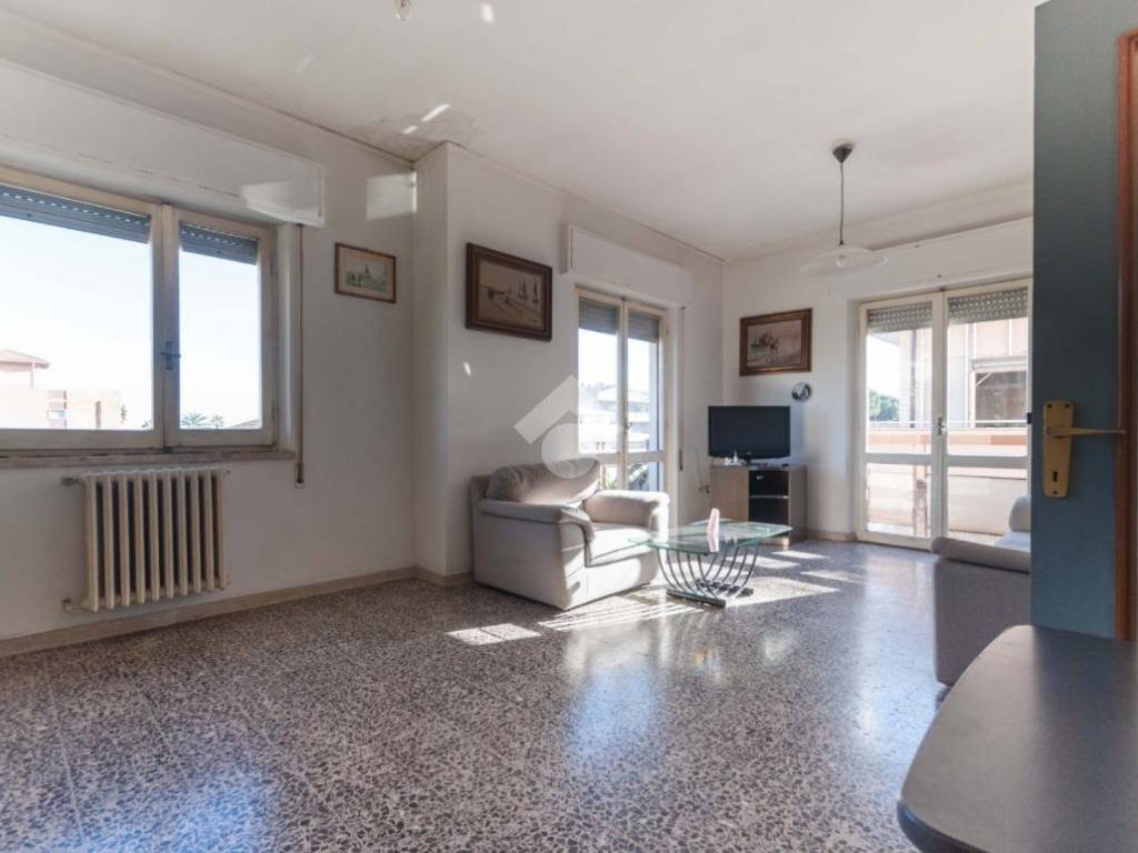 Appartamento a Roseto degli abruzzi in Via Thaulero, 25 - Foto 2