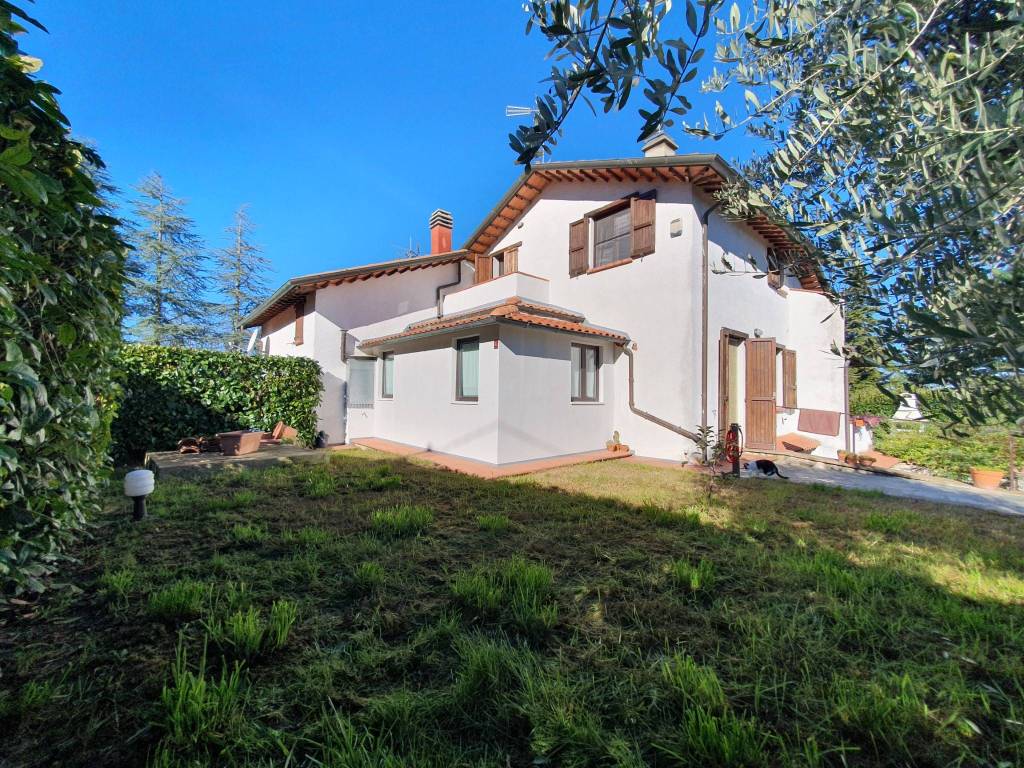 Villa a Pietralunga in Via delle Querce, 21 - Foto 2