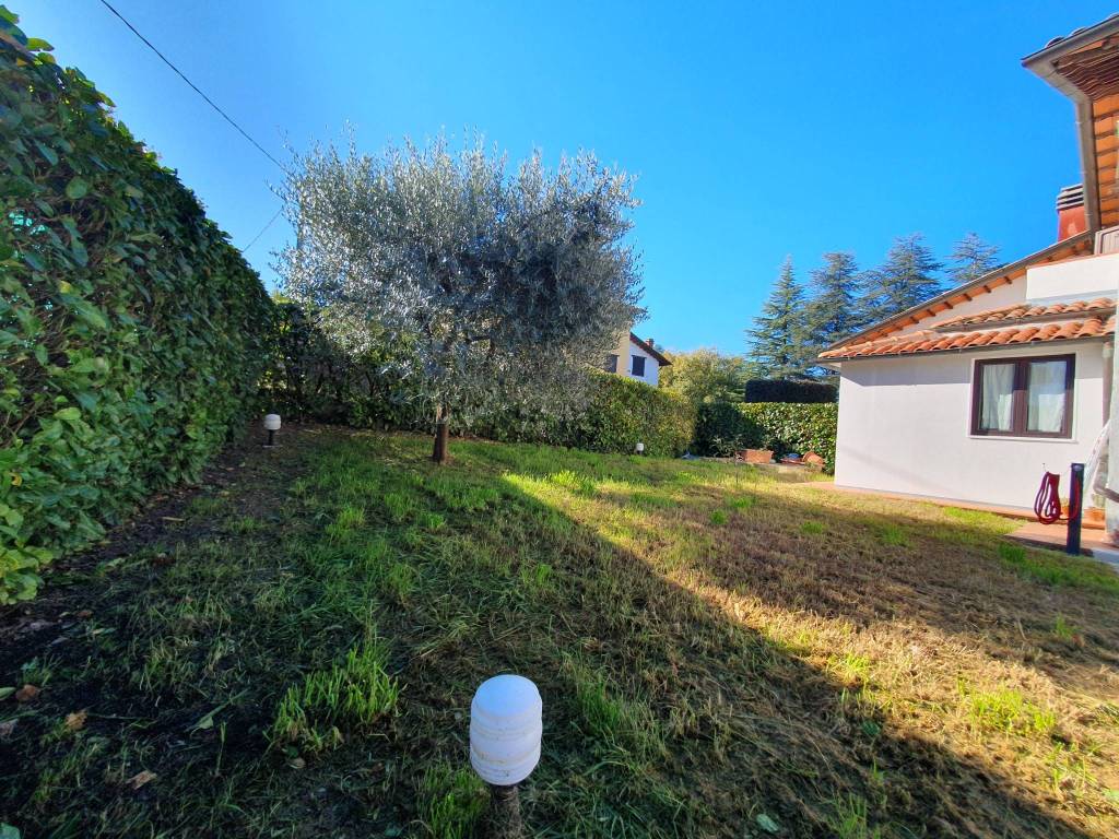 Villa a Pietralunga in Via delle Querce, 21 - Foto 4