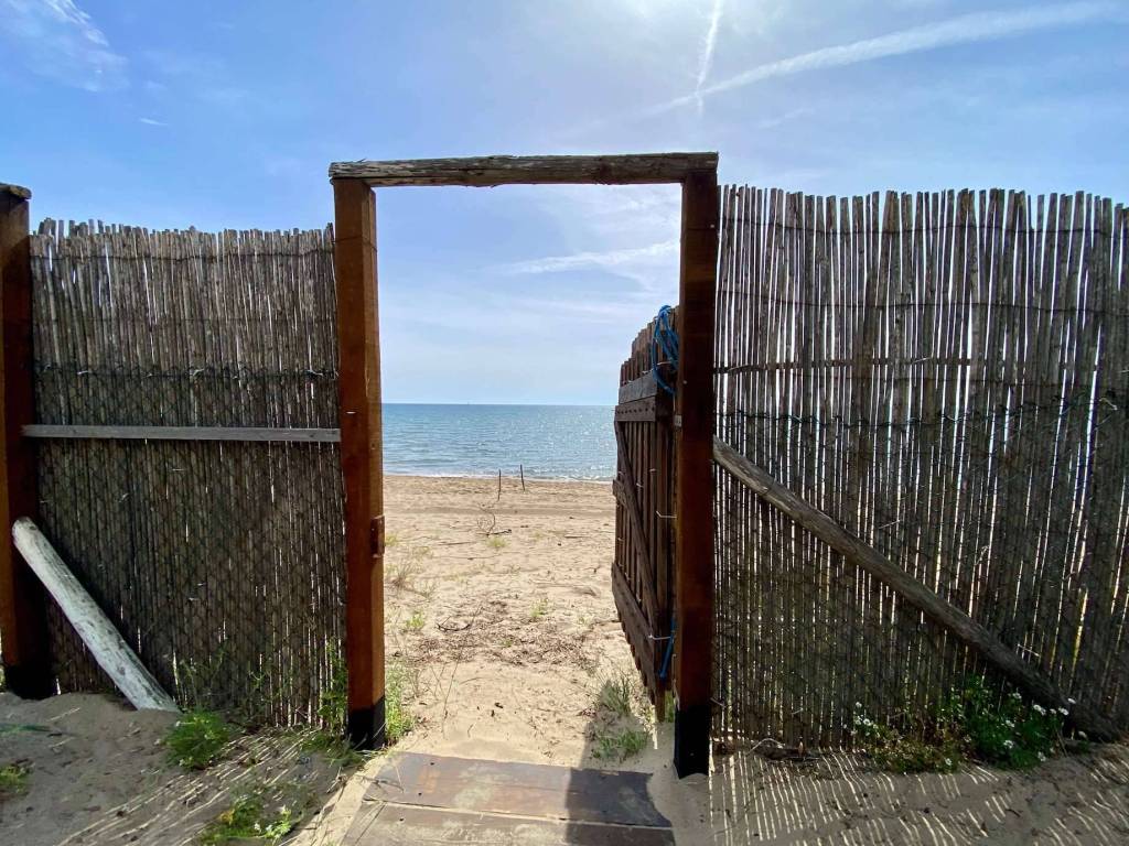 Villa a Sabaudia in Strada Lungomare Pontino, 12870 - Foto 4