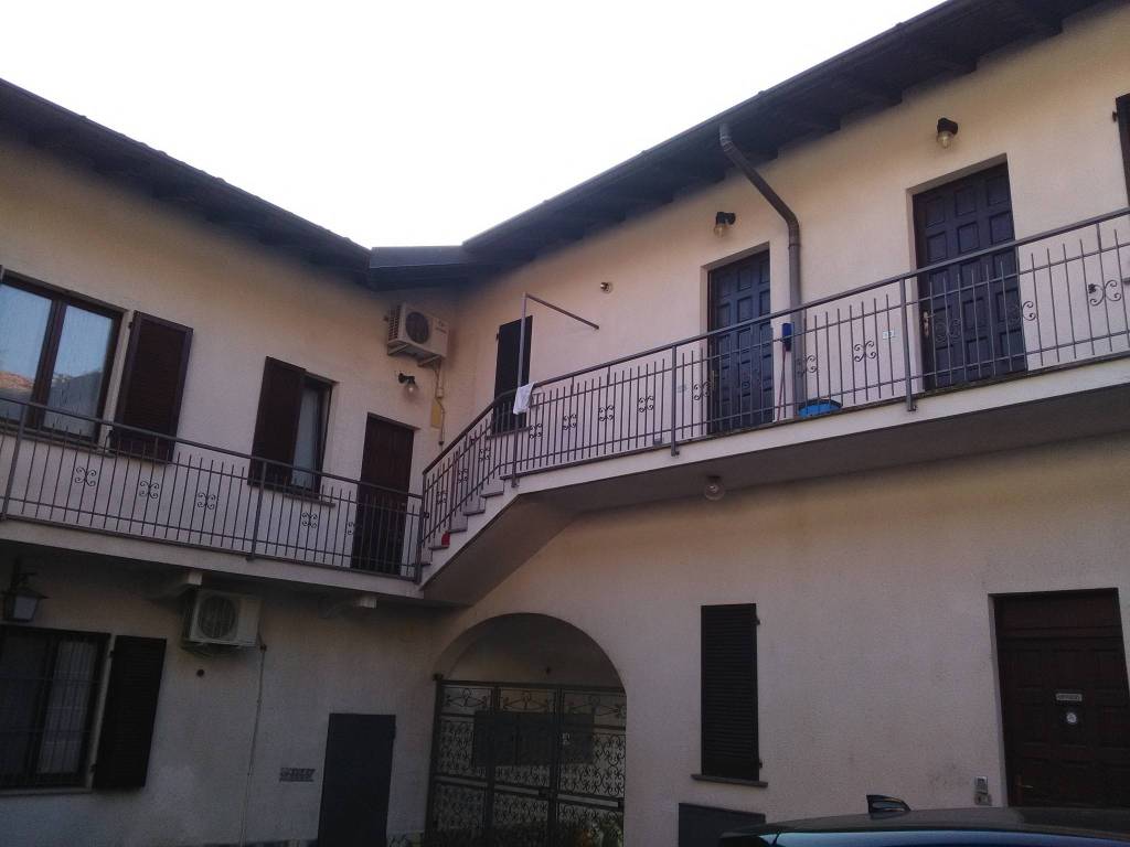 Appartamento a Cassano magnago in Via Giuseppe Mazzini, 5 - Foto 2