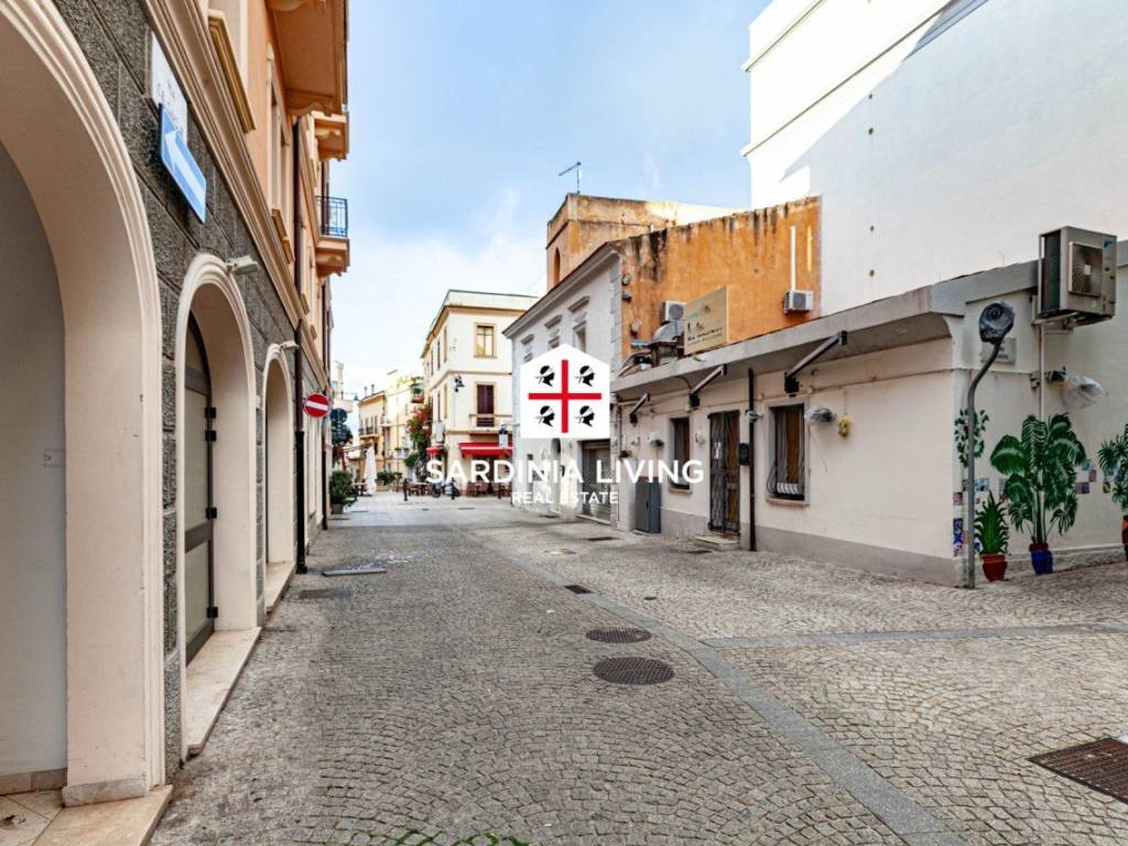 Palazzo / stabile a Olbia in Via Cavour, 1 - Foto 2