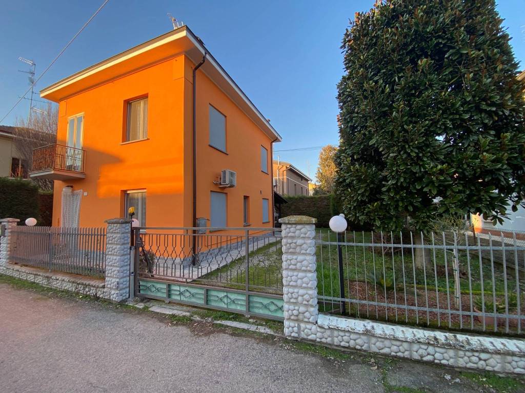 Villa a Carpi in Via del Salice - Foto 2