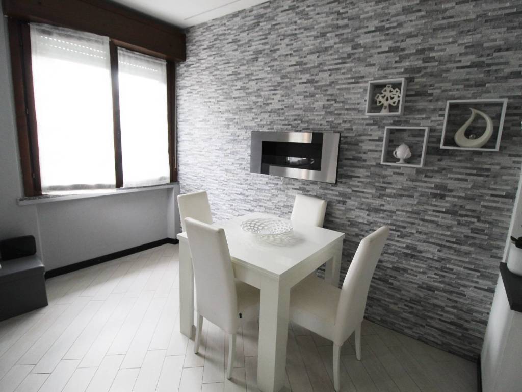 Appartamento a Gorla minore in Via Roma, 11 - Foto 3
