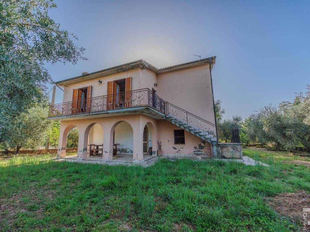 Rustico / casale a Sorano in Strada Provinciale Sovana - Foto 2