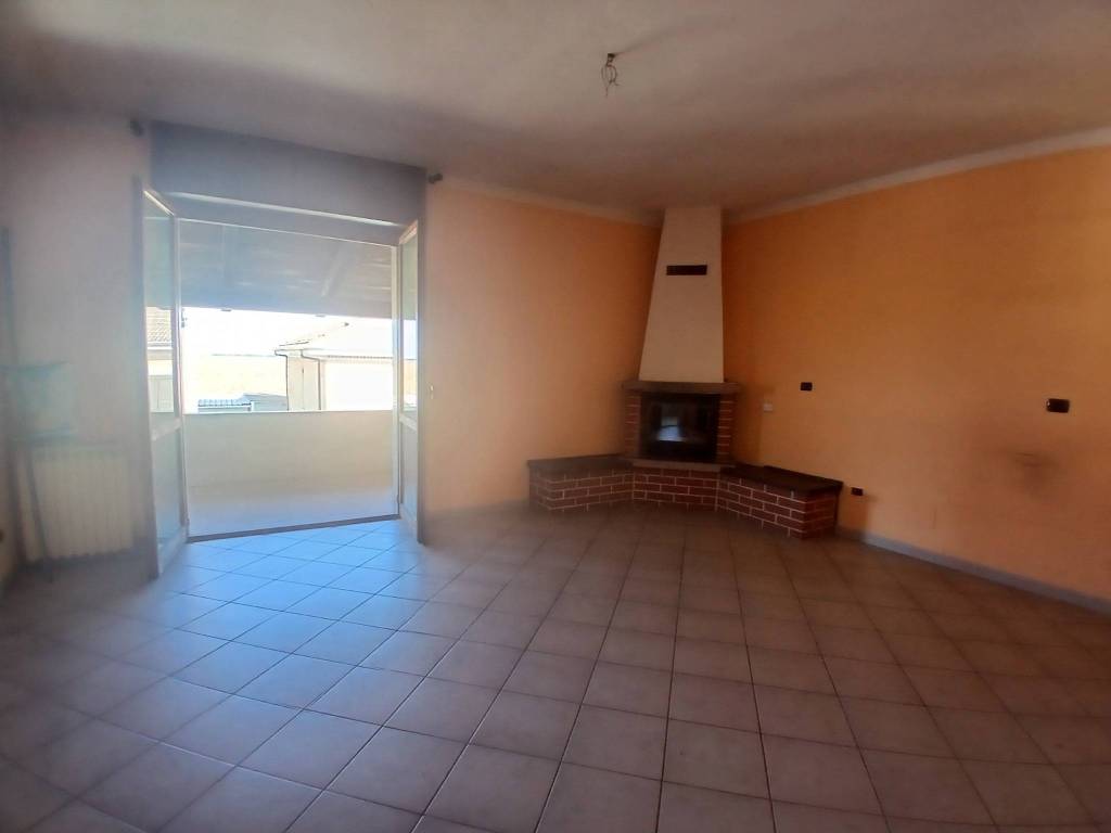 Casa indipendente a Tronzano vercellese in Via Bolzano - Foto 3