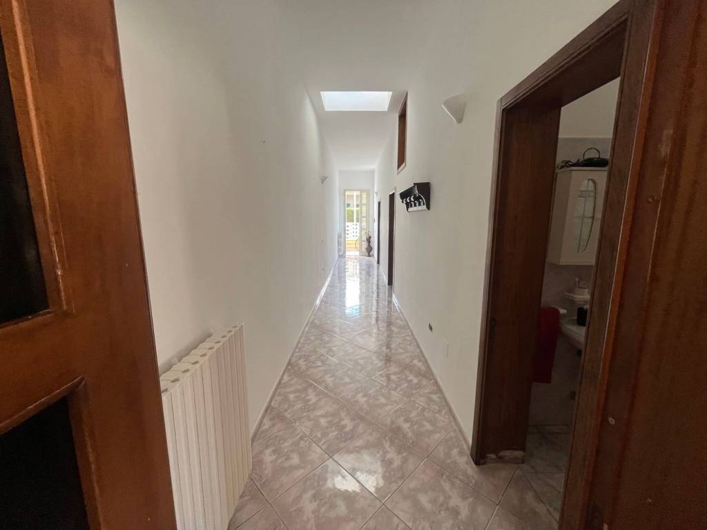 Casa indipendente a Uggiano la chiesa in Via Dante De Blasi - Foto 3