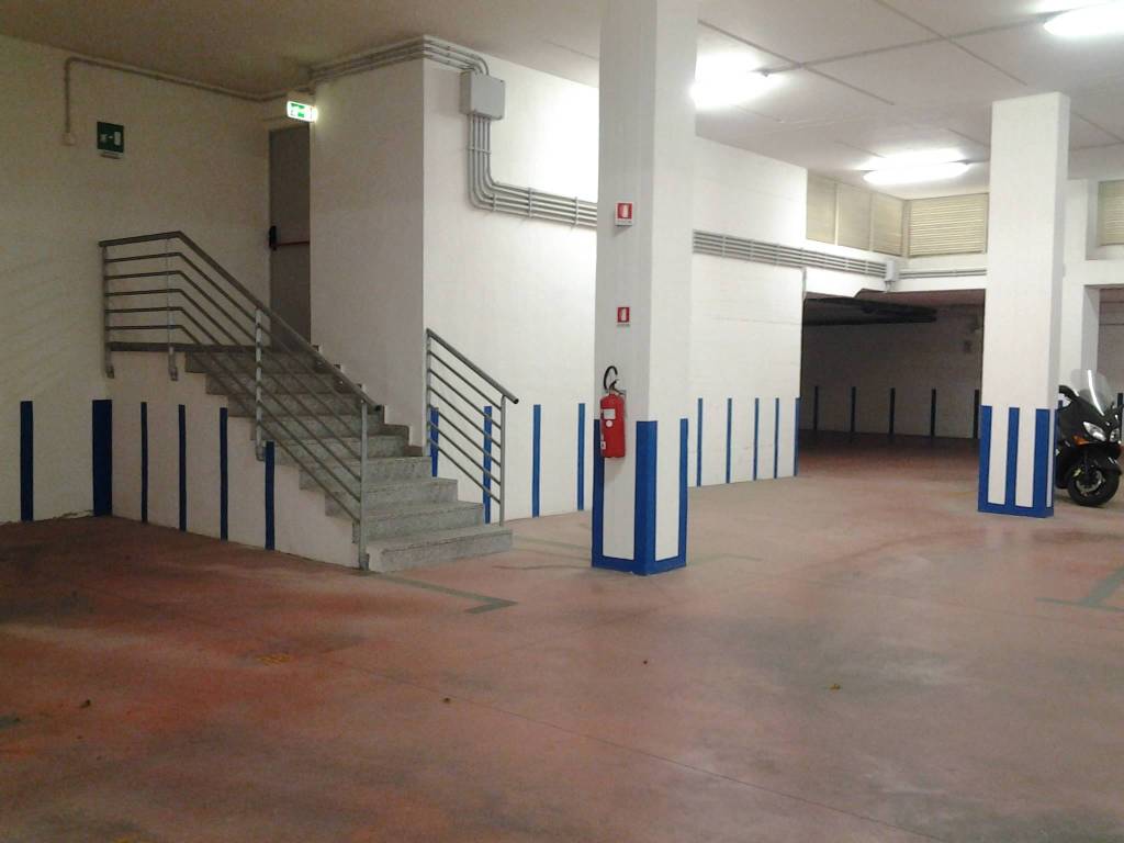 Box / garage a Cagliari in Via Padova - Foto 3