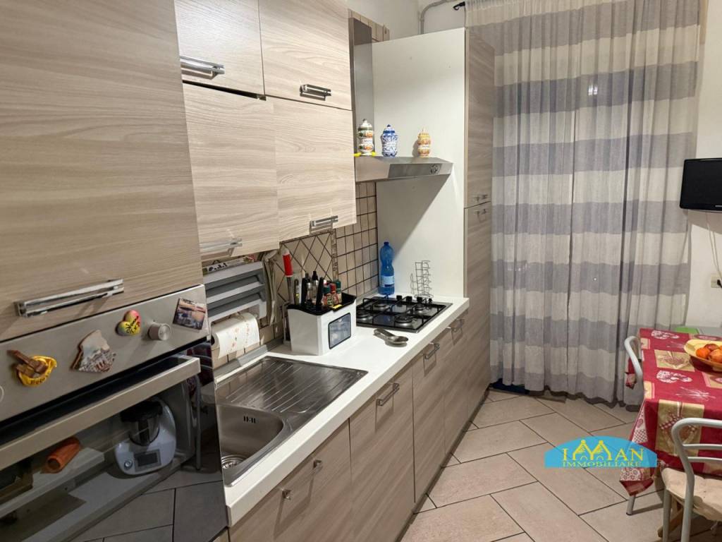 Appartamento a Ceglie messapica in Via Amerigo Vespucci - Foto 5