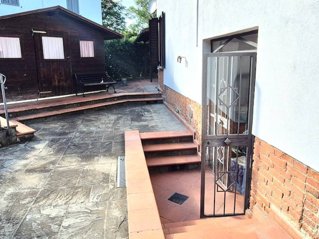 Villa a Montevarchi in Via Arno - Foto 3