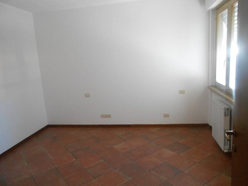 Appartamento a Jesi in Viale del Lavoro - Foto 2