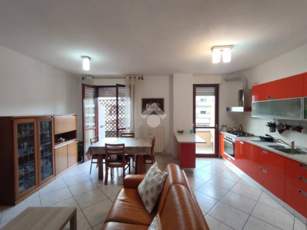 Appartamento a Folignano in Via Piazza Rozzi, 7 - Foto 2