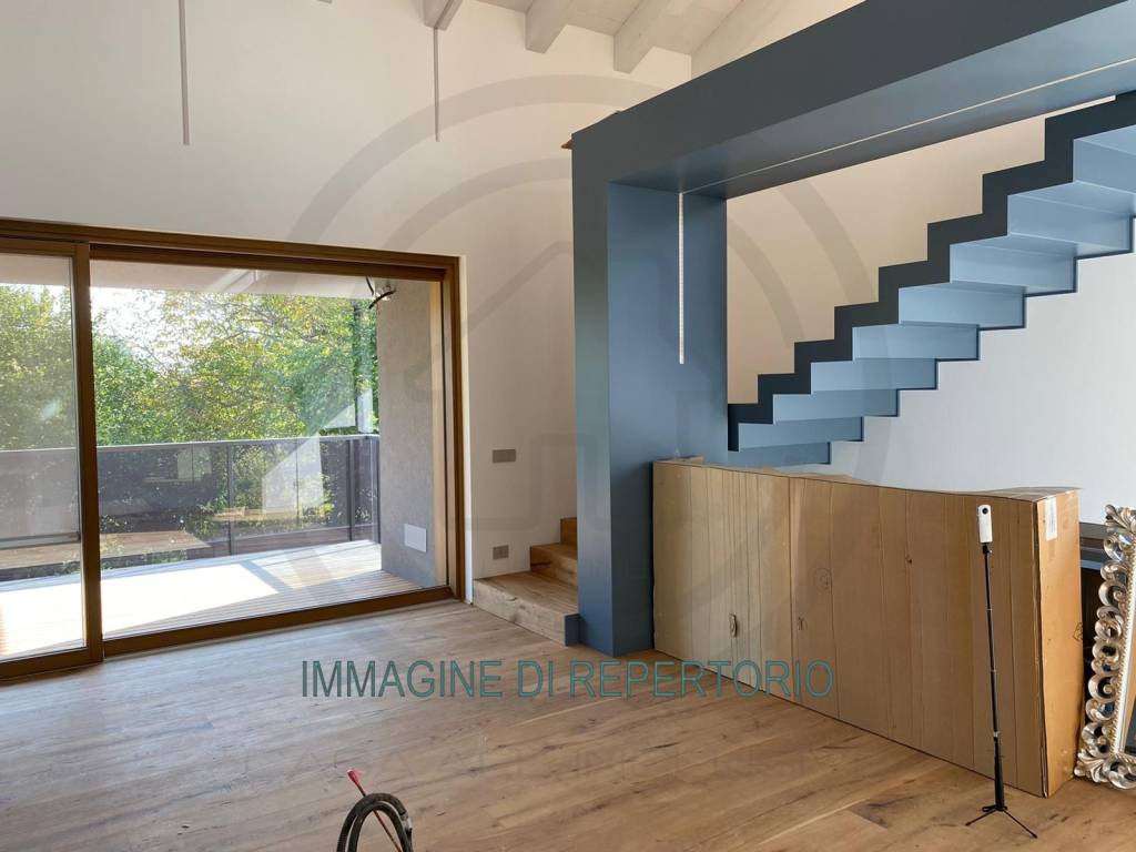 Loft / open space a Biassono in Via Alessandro Volta - Foto 4