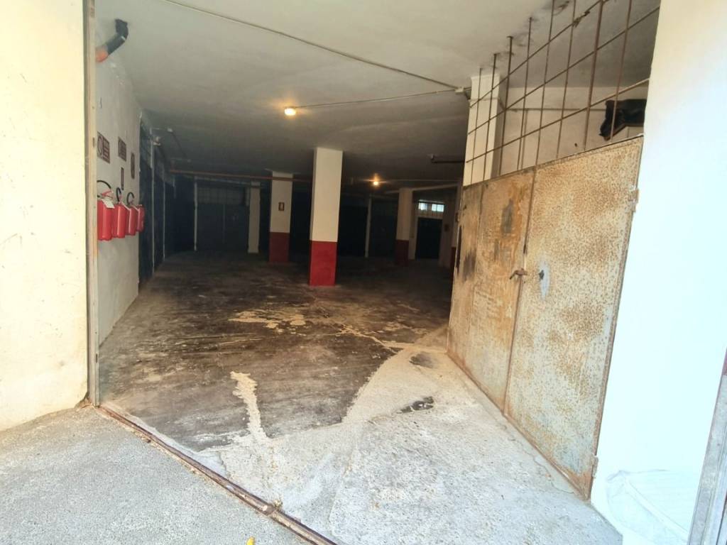 Box / garage a Spotorno in Via Laiolo, 10 - Foto 3