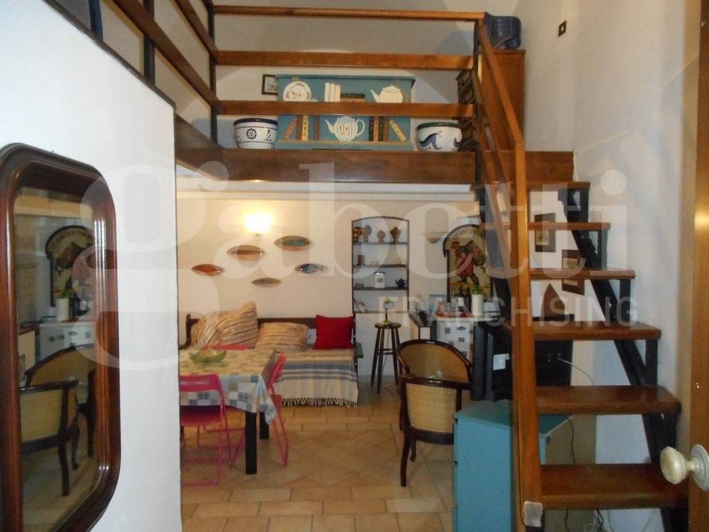 Appartamento a Gaeta in VICO 6 PIAZZA DELLE SIRENE, 4 - Foto 2