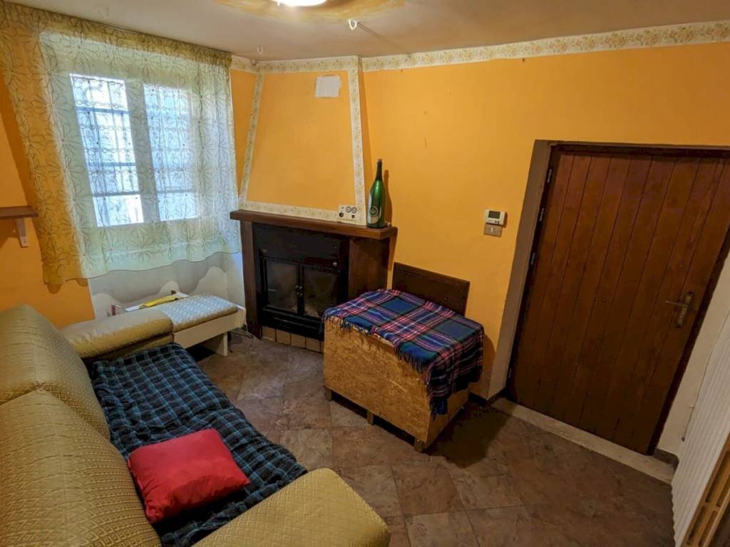 Casa indipendente a Roccamandolfi in Via San Sebastiano, 3 - Foto 5