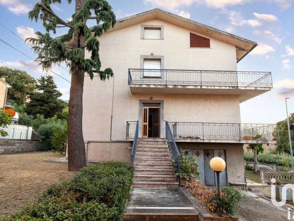 Appartamento a Osimo in Via BERNINI, 15 - Foto 2