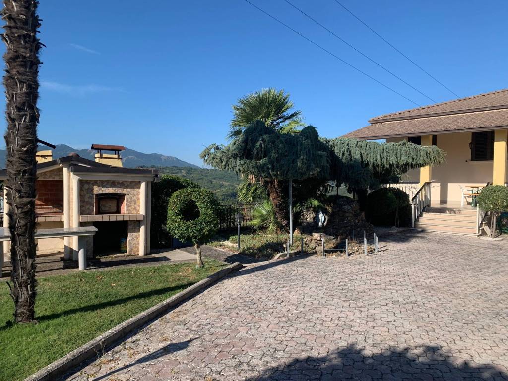Villa a Sant'angelo dei lombardi in Contrada Piano Mattino - Foto 3