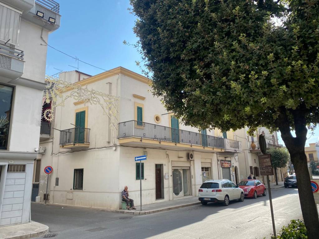 Immobile a Palagiano in Corso Alcide De Gasperi, 59 - Foto 2