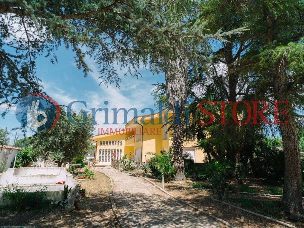 Villa a Trepuzzi in Via Sant'Elia - Foto 2