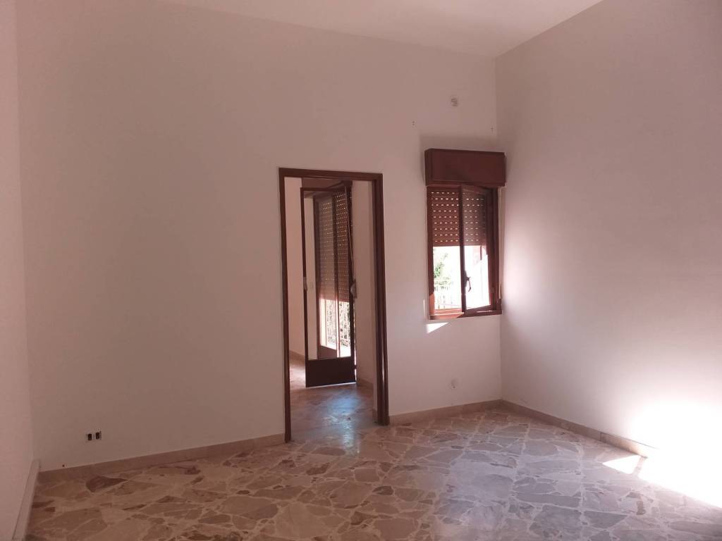 Casa indipendente a Castelvetrano in via Alcide de Gasperi - Foto 4