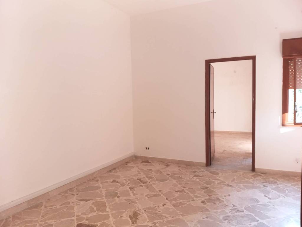 Casa indipendente a Castelvetrano in via Alcide de Gasperi - Foto 5