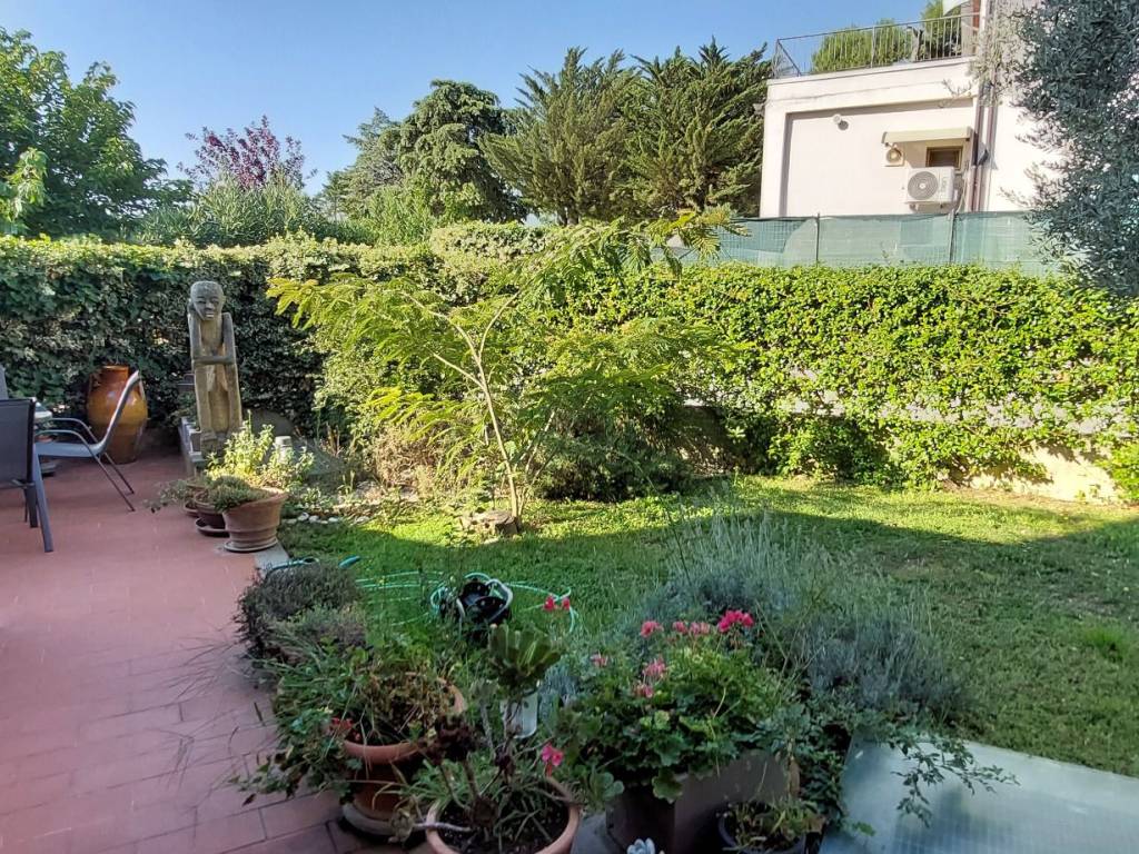 Casa indipendente a Jesi in Via Giorgio Amendola, 20 - Foto 3