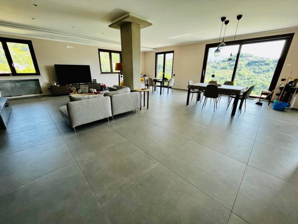 Villa a Salerno in Via Giovi Bottiglieri - Foto 2