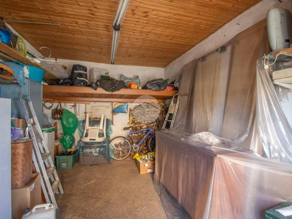 Box / garage a Magliano sabina in Viale 13 Giugno, 2 - Foto 2